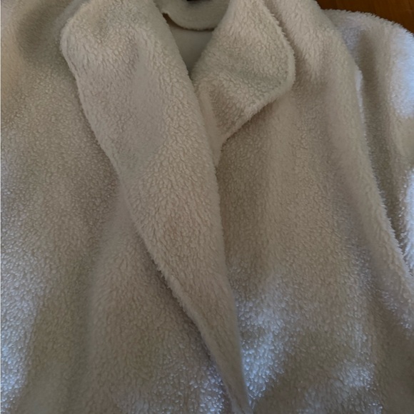 Express open front teddy bear Sherpa fleece oversized long sleeve jacket. - Picture 2 of 4